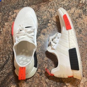 Mens used (barley) size 11 Adidas NMD R1 white shoes size 11